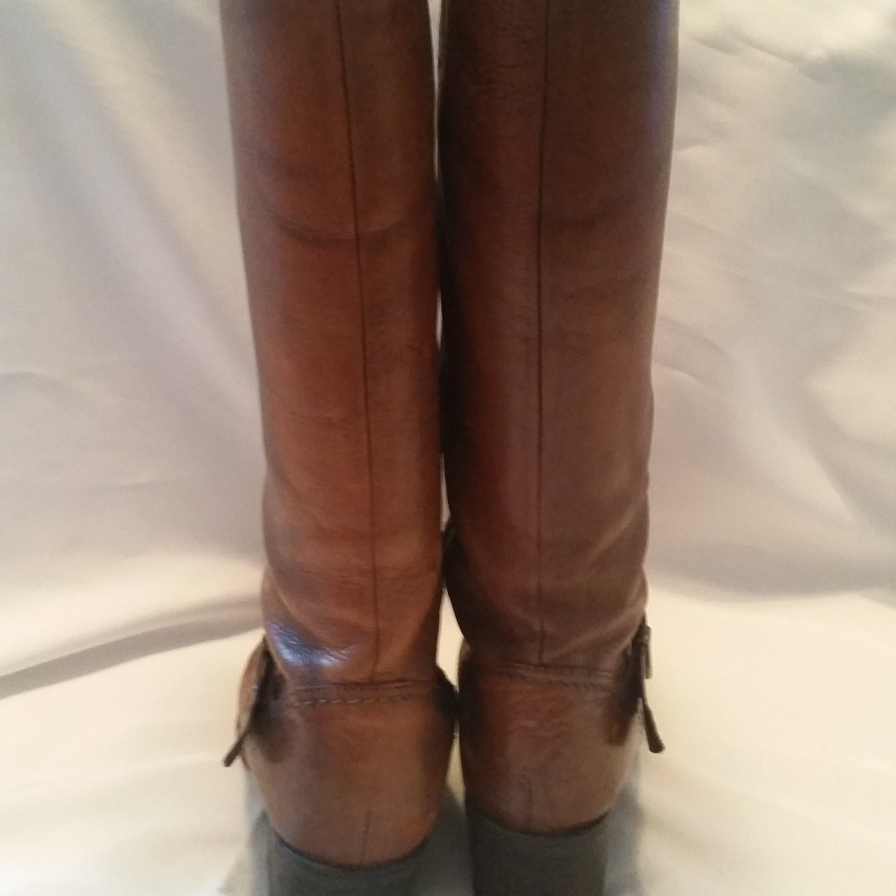 boots - Picture 3 of 7